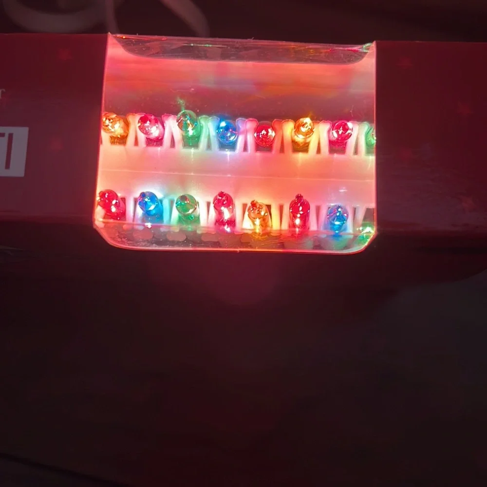 NWOT Christmas 100 Super Bright Multi Color Bulbs For Indoor/Outdoor Use